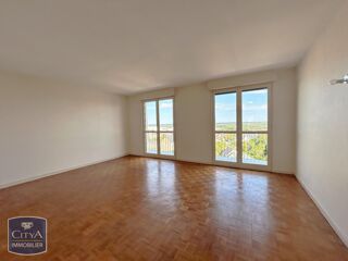  Appartement à louer 3 pièces 74 m²