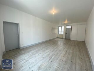  Appartement à louer 3 pièces 84 m²