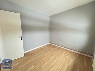  Appartement à louer 3 pièces 48 m²