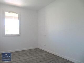  Appartement à louer 3 pièces 64 m²