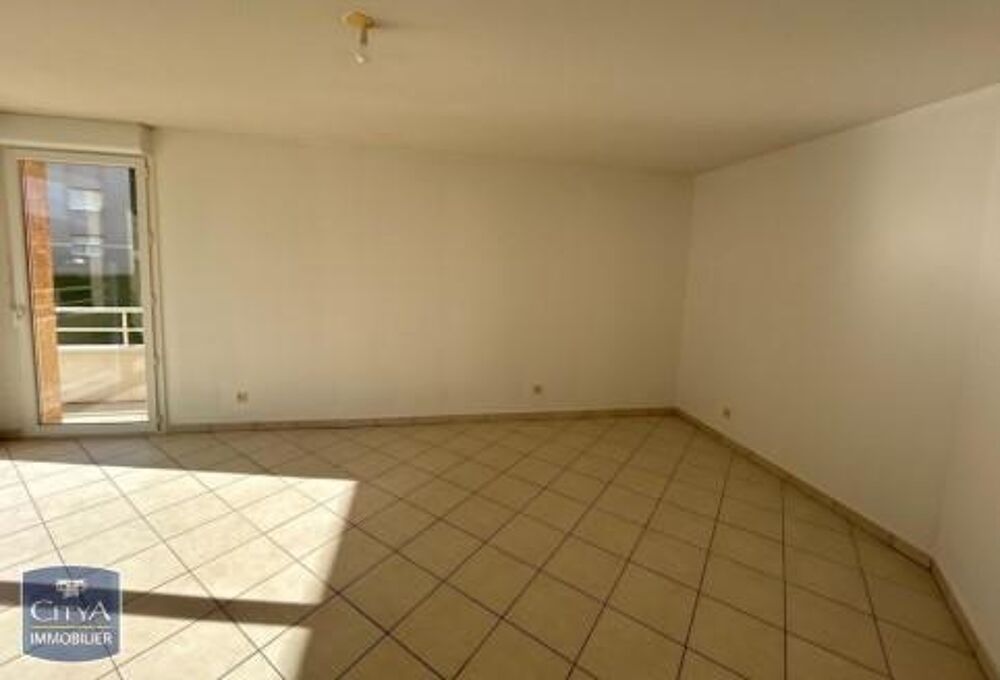 Appartement T4 de 75 m² à Rumilly Situé au 1er étage d'u....