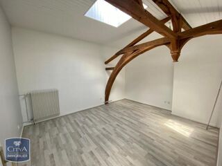  Appartement à louer 4 pièces 97 m²