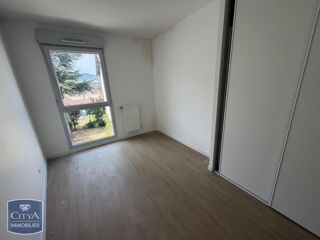  Appartement à louer 4 pièces 91 m²