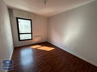 Appartement à louer 2 pièces 42 m²