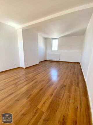  Maison à louer 3 pièces 74 m²