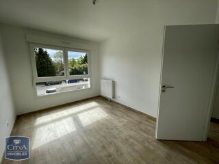  Appartement à louer 3 pièces 66 m²