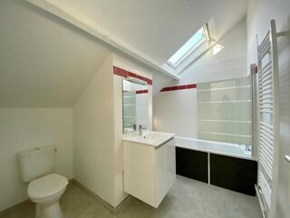  Appartement à louer 3 pièces 74 m²