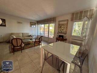  Appartement à louer 4 pièces 83 m²