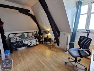  Appartement à louer 4 pièces 84 m²