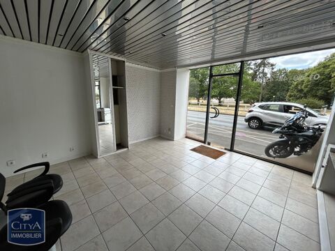 &Agrave; LOUER : D&eacute;couvrez ce local commercial id&eacute;alement si... 1100 91210 Draveil