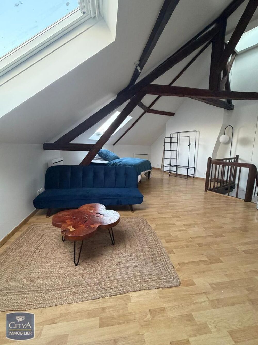 À LOUER - LOFT SPACIEUX - PARC DE LA HOTOIE Découvrez ce....