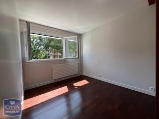  Appartement à louer 2 pièces 47 m²