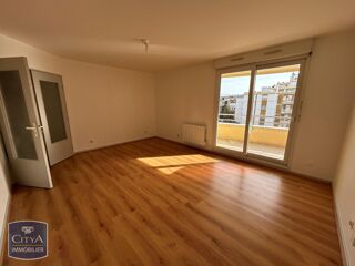  Appartement à louer 3 pièces 66 m²
