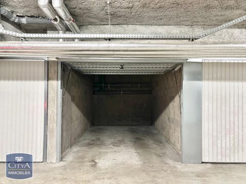  Parking / Garage  louer 