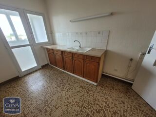  Appartement à louer 3 pièces 75 m²