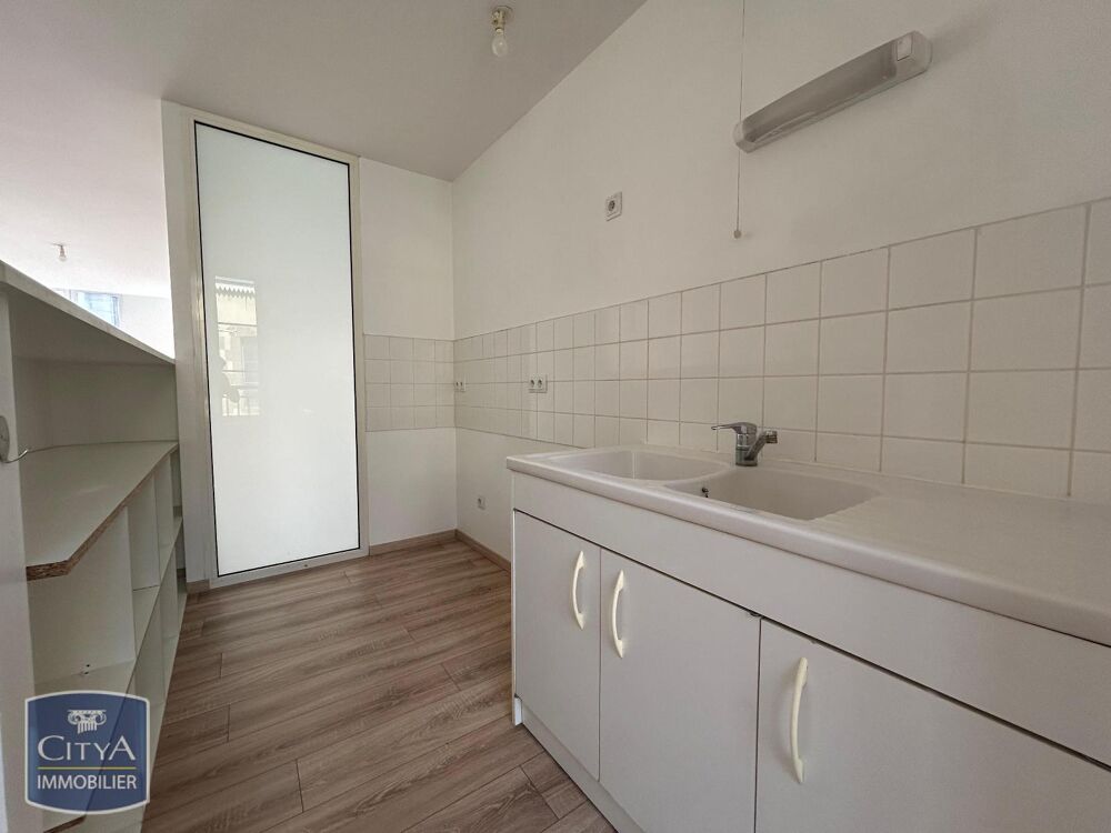 APPARTEMENT T2 - EN BON ÉTAT GÉNÉRAL En location : venez....