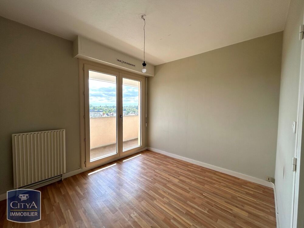 À LOUER : Appartement T3 situé à Bourges. Ce bien spacie....