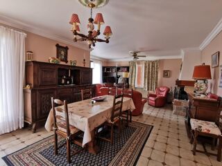  Maison  vendre 8 pices 175 m