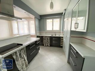  Appartement à louer 3 pièces 65 m²