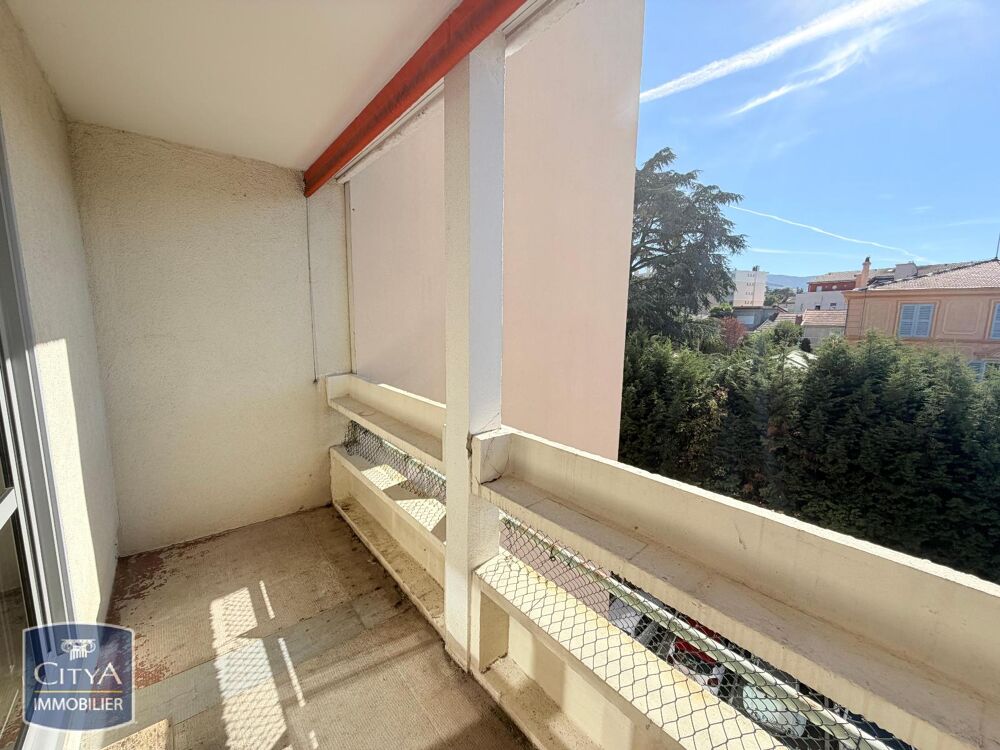 location Appartement - 3 pièce(s) - 72 m² Saint-Chamond (42400)
