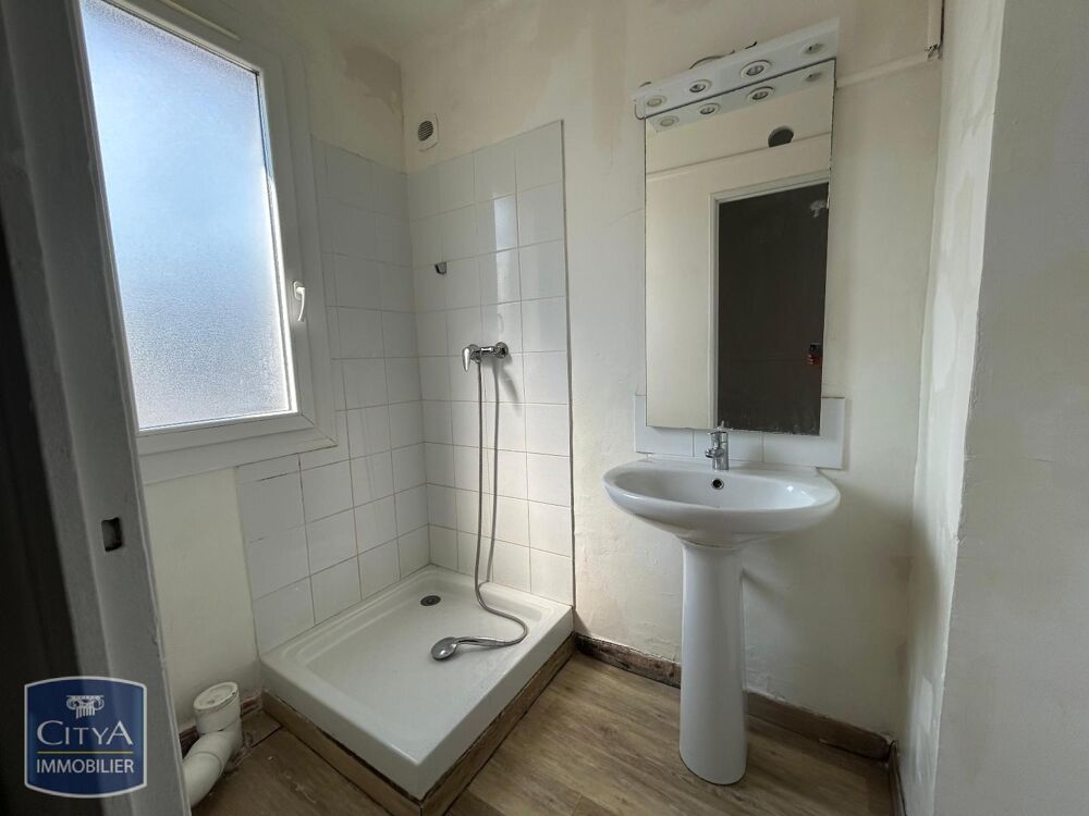 À LOUER : Appartement T3 situé à Carpentras. Ce bien imm....