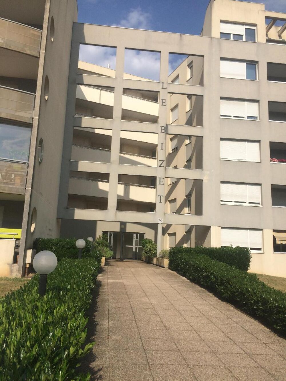 location Appartement - 3 pièce(s) - 71 m² Décines-Charpieu (69150)