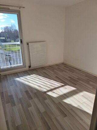  Appartement à louer 3 pièces 69 m²