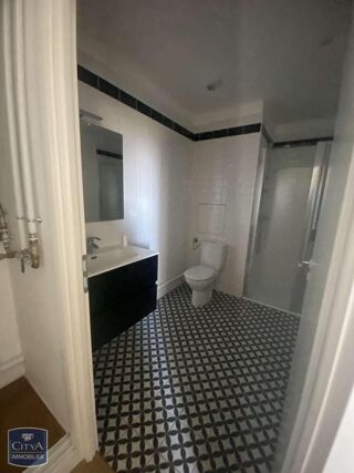  Appartement à louer 1 pièce 44 m²