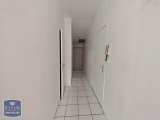  Appartement à louer 3 pièces 79 m²