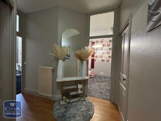  Appartement à louer 3 pièces 79 m²