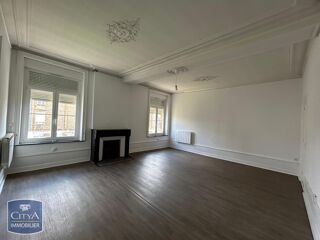  Appartement à louer 3 pièces 92 m²