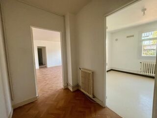  Appartement à louer 2 pièces 61 m²