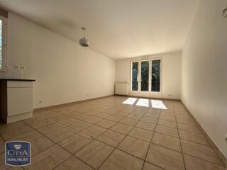  Appartement à louer 3 pièces 63 m²