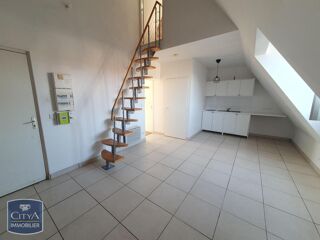  Appartement à louer 3 pièces 42 m²