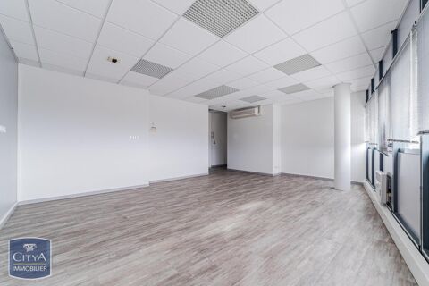   Location / Local Commercial 