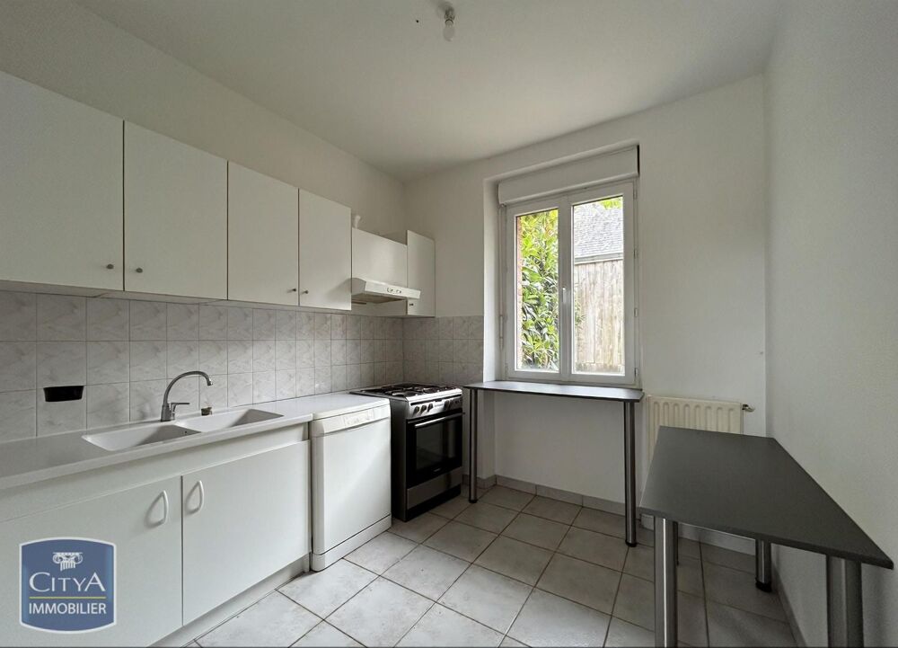 À LOUER : Maison de village T4 située à Argentré, dans l....