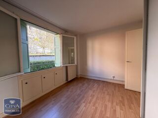  Appartement à louer 2 pièces 53 m²