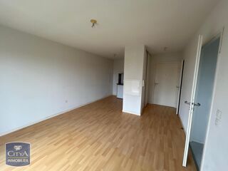  Appartement à louer 2 pièces 37 m²