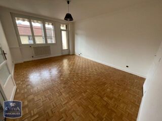  Appartement à louer 3 pièces 70 m²