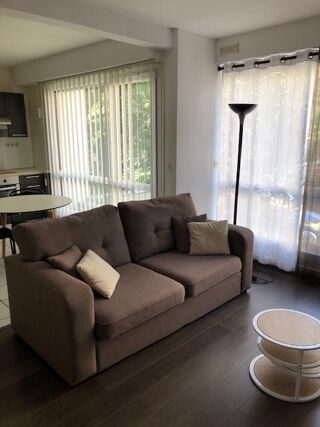  Appartement à louer 2 pièces 50 m²