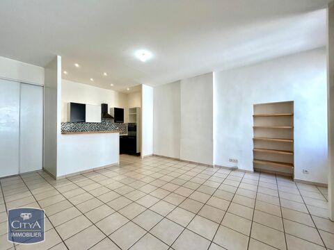  Location Appartement Appartement - 3 pièce(s) - 66 m²