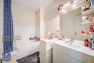  Appartement � louer 1 pi�ce 29 m� Tours