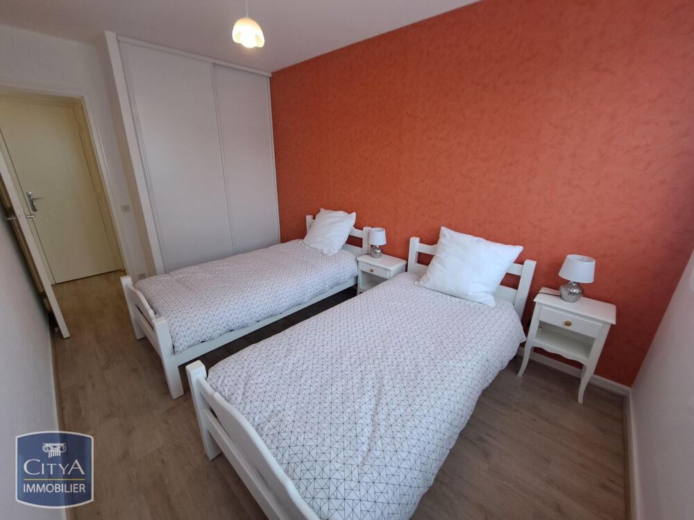 A LOUER A L'ANNEE - T3 MEUBLE - ROYAN Bel appartement me....