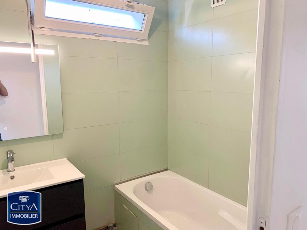location Appartement - 4 pièce(s) - 79 m² Bondy (93140)
