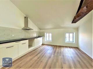  Appartement à louer 3 pièces 65 m²