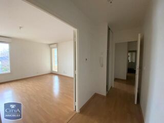  Appartement à louer 3 pièces 68 m²