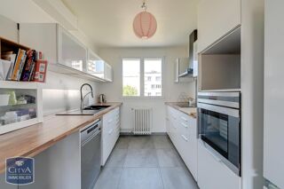  Appartement à louer 3 pièces 65 m²