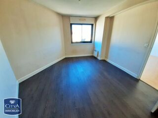  Appartement à louer 2 pièces 63 m²