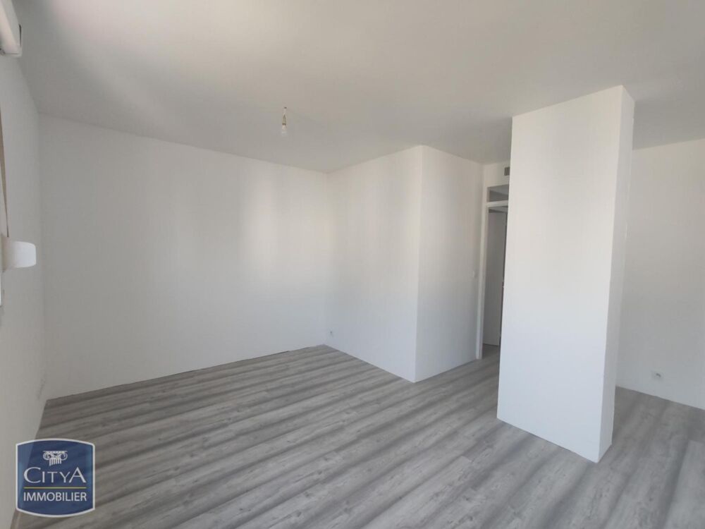 location Appartement - 3 pièce(s) - 66 m² Nîmes (30000)