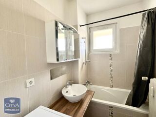  Appartement à louer 3 pièces 63 m²